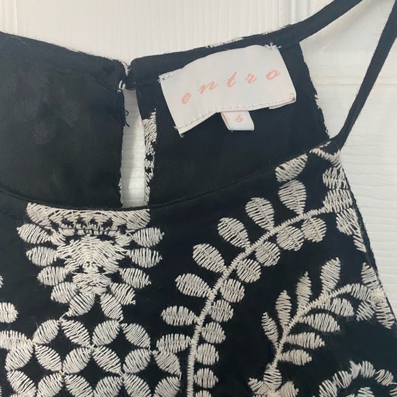 Entro Dress - Picture 5 of 5